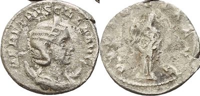 Antoninianus – Herennia Etruscilla (AD 249–251). Obverse: Radiate and draped bust of Herennia 