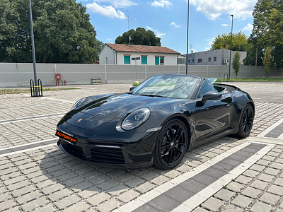 Porsche 911 2020. 69,000 Km. Transmission: Automatic
Color: black, Engine: Gas, Horsepower: 385 