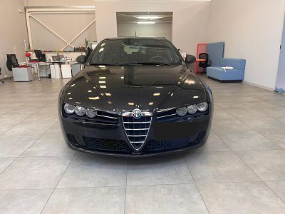 Alfa Romeo 159 2011. 382 000 Km
Tipo di motore: Diesel.