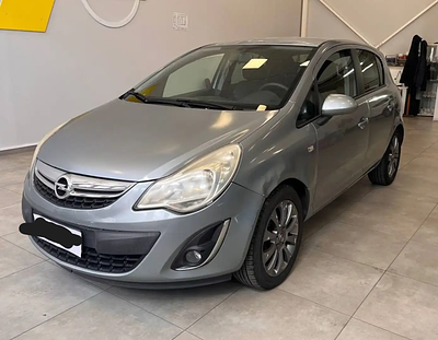 Opel CORSA 2011. 90 000 Km
Tipo di motore: Diesel.