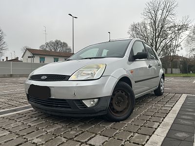 Ford FIESTA 2005. 105 000 Km
Tipo di motore: Gas.
