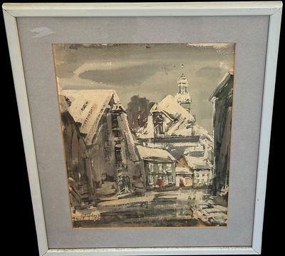 אקוורל חתום המתאר נוף עירוני בחורף, עם גגות מכוסים שלג ואווירה רכה וחורפית. גוונים אפורים 