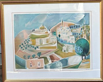 ליתוגרפיה צבעונית חתומה וממוספרת, מציגה נוף ישראלי בסגנון מופשט בגוונים פסטליים – גבעות, עצים 