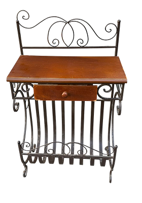 רהיט עזר קטן מברזל מעוצב ועץ
רהיט דקורטיבי קטן משולב ברזל מעוצב ועץ מבריק. כולל מגירה במרכז ומד 