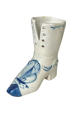 נעל דקורטיבית מקרמיקה כחול-לבן – 12 &times; 12 &times; 4 ס”מ
נעל דקורטיבית מקרמיקה מזוגגת, בעיטור ידני 