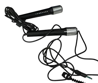 שני מיקרופונים ישנים עם כבל – וינטג’
זוג מיקרופונים ישנים עם כבל, גוף מתכתי ופלסטי שחור עם 