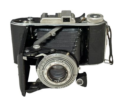 מצלמת וינטג׳ מתקפלת Agfa Billy Record II משנות ה-30 בערך. תוצרת גרמניה, גוף מתכתי עם מפוח נשלף 