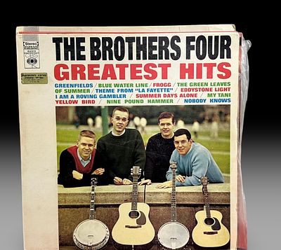 תקליט 33 סל״ד של להקת הפולק האמריקאית The Brothers Four, אלבום האוסף “Greatest Hits”, בהוצאת 