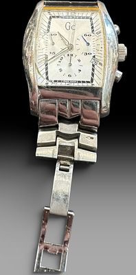 שעון כרונוגרף GC – Guess Collection – Swiss Made
שעון יד מבית GC – Guess Collection, דגם 