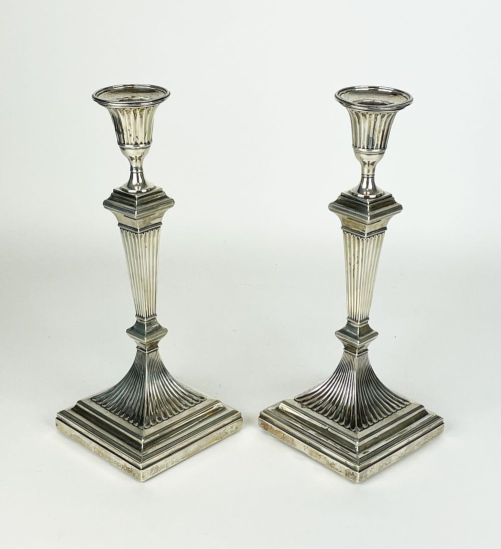 Pair of silver-plated candelabra from England, 1900s-1910s, “marked London 1901”
12 x 30.5 x 12 