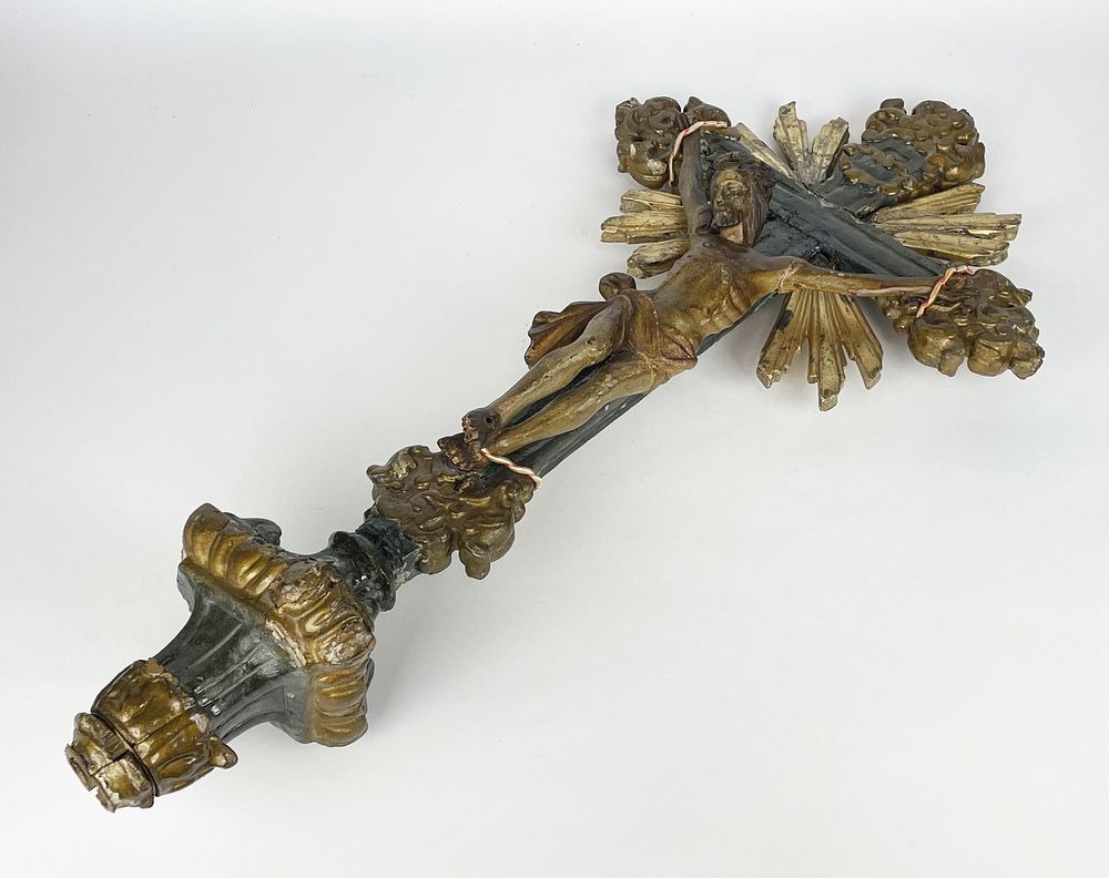 Antique 18th-century processional cross in lacquered and gilded wood, 
generally used for 