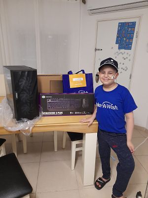 הגשמת משאלות- מחשב גיימינג 3. עמותת Make-A-Wish ישראל מגשימה משאלות לילדים בגילאי 3 עד 18