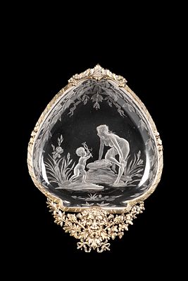 CRYSTAL AND SILVER TRAY, Austria, 19th century. l cm 17x w cm 12.Depicting Venus and Cupid.