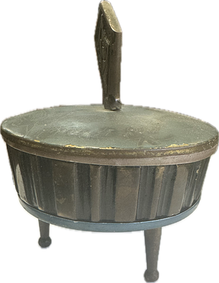 קופסת סוכר שנות השישים עם מס קניה בתחתית