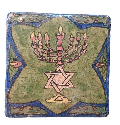 מקרמיקה בסגנון עתיק מצויר ביד פרסי. מקרמיקה בסגנון עתיק מצויר ביד פרסי. פריט דקורטיבי ואספני 
