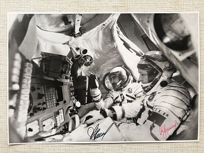 Союз-33 Автографы космонавтов на фото 
Командир — Рукавишников, Николай Николаевич 