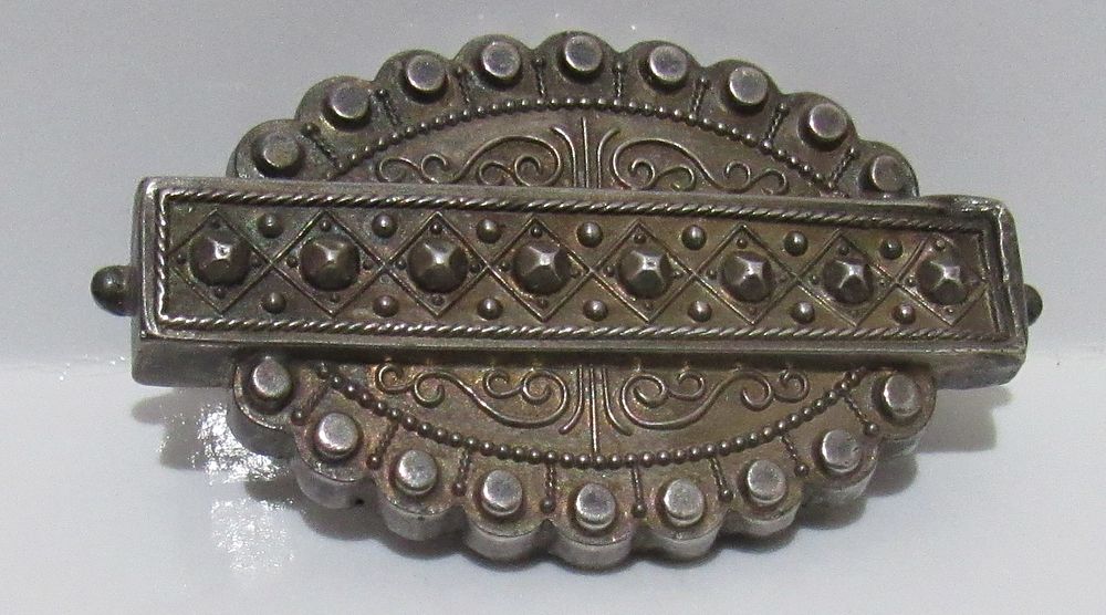 STERLING SILVER EDWARDIAN MOURNING BROOCH.