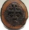 INTRICATELY CARVED VINTAGE CRUSADER CROSS WOOD MEDALLION.Image - 1