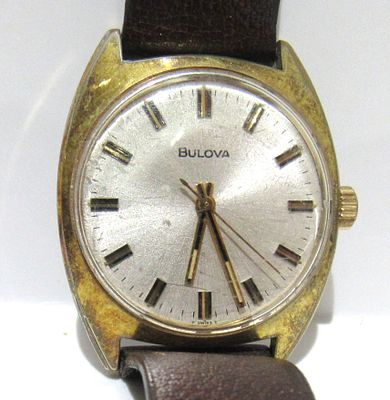 VINTAGE C.1973 BULOVA MAN'S AUTOMATICE WRIST WATCH. WORKING.