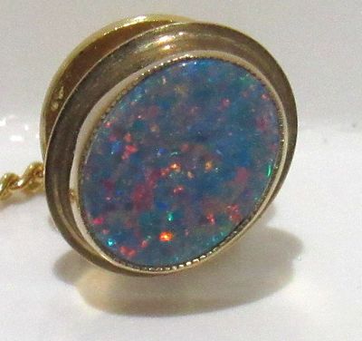 9KT GOLD OPAL TIE TAC. 1.1 grams pin only.