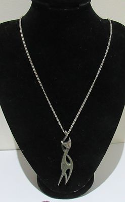 STERLING SILVER NECKLACE WITH SIGNED MCM PEWTER STYLIZED CAT PENDANT.