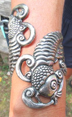 SPECTACULAR SIGNED MEXICAN STERLING SILVER MCM MODERNIST CLAMPER BRACELET.