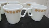 BIN PRICE $10. GROUP OF 8 PYREX D HANDLE MUGS. MINT CONDITION.Image - 1