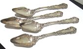 BIN PRICE $10. 4 ORNATE SILVERPLATE MELON/GRAPEFRUIT SPOONS. W.H. GLENNY.Image - 1