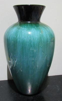 LARGE BLUE MOUNTAIN POTTERY GREEN GLAZE VASE. 13" HIGH. EXC. COND. NO CHIPS, CRACKS, REPAIRS.