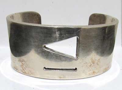 SIGNED NEWBRIDGE EPNS MCM MODERNIST CUFF BRACELET.