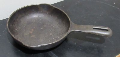 BIN PRICE $10. LEVCOWARE 6" CAST IRON SKILLET/FRYPAN.