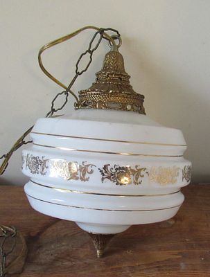 BIN PRICE $25. HOLLYWOOD REGENCY C.1960S SWAG LAMP. EXC. CONDITION WITH EXTRA LONG CORD.