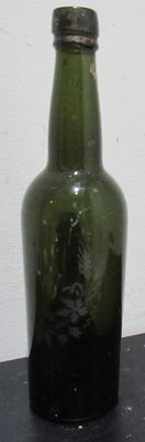 BIN PRICE $10. ANTIQUE ACID ETCHED BOTTLE.