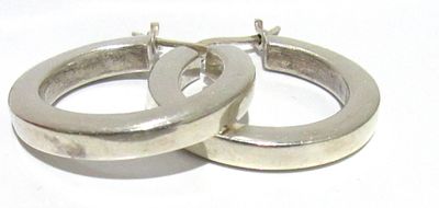 BIN PRICE $20. STERLING SILVER HOOP EARRINGS.