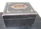 BIN PRICE $10. ANTIQUE GENTS TRAVELLING LEATHER BOUND JEWELRY BOX. NO KEY.Image - 1