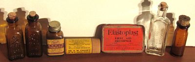 BIN PRICE $20. COLLECTION OF DRUG STORE BOTTLES.