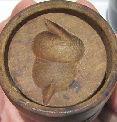 ANTQUE MINIATURE BUTTER PRESS/MOLD. ACORN