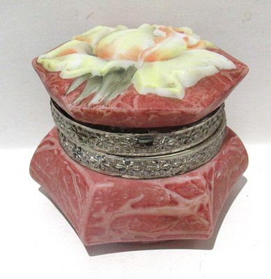 ANTIQUE C.F. MONROE JEWELRY CONTAINER.