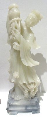 SIGNED CHINESE SOAPSTONE/HARDSTONE LADY CARVING.