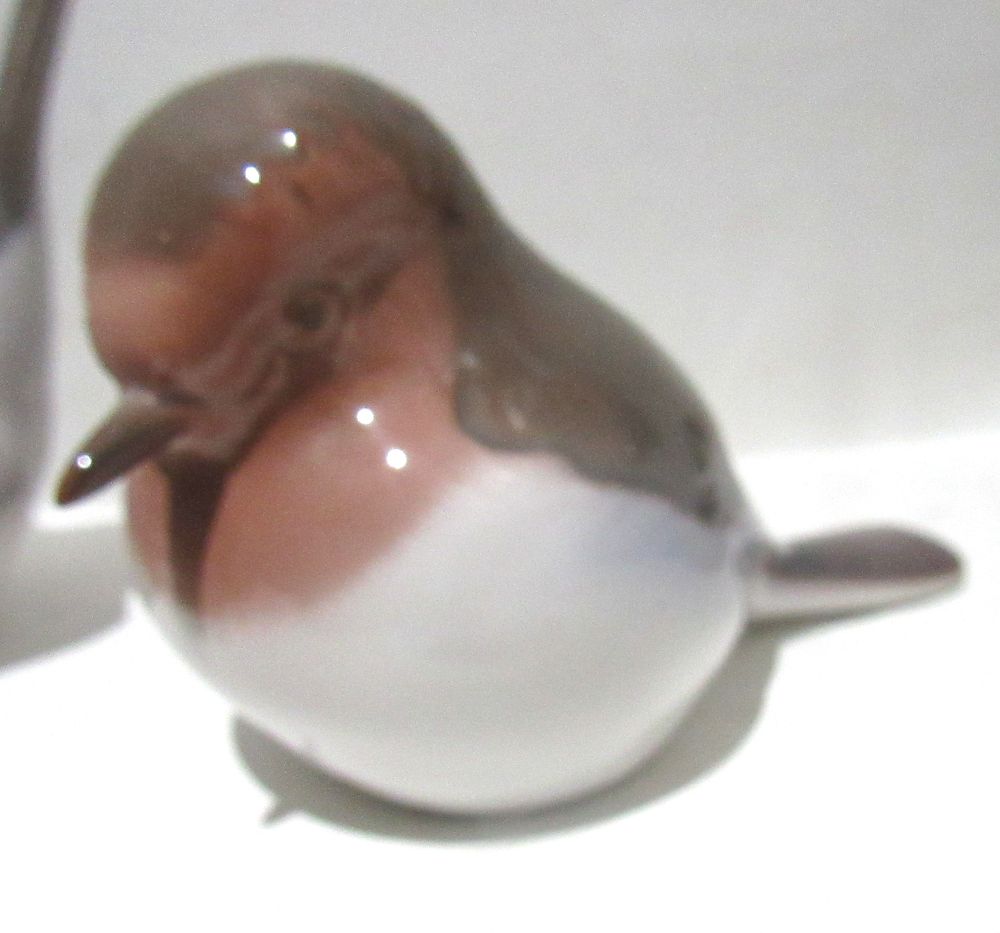 Lot 319: BUY-IT-NOW PRICE $20. BING & GRONDAHL BIRD FIGURINE #2310