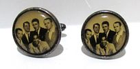 BIN PRICE $25. VINTAGE RAT PACK CUFFLINKS.Image - 1
