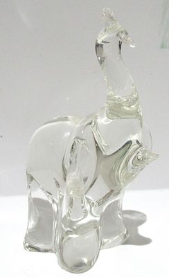 BUY-IT-NOW PRICE $25. SWEDISH CRYSTAL ELEPHANT PAPERWEIGHT. FOIL LABEL REMOVED.