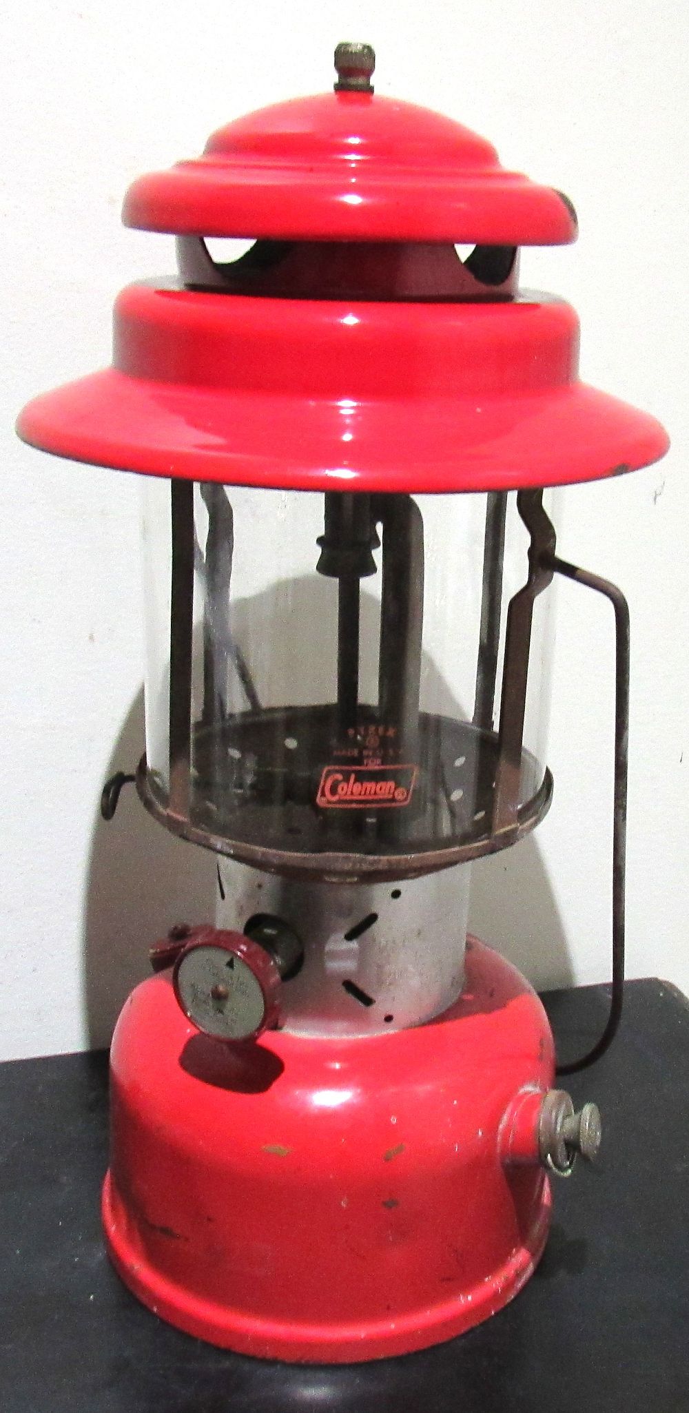 Lot 537: BUY-IT-NOW PRICE $20. COLEMAN RED LANTERN #220E.
