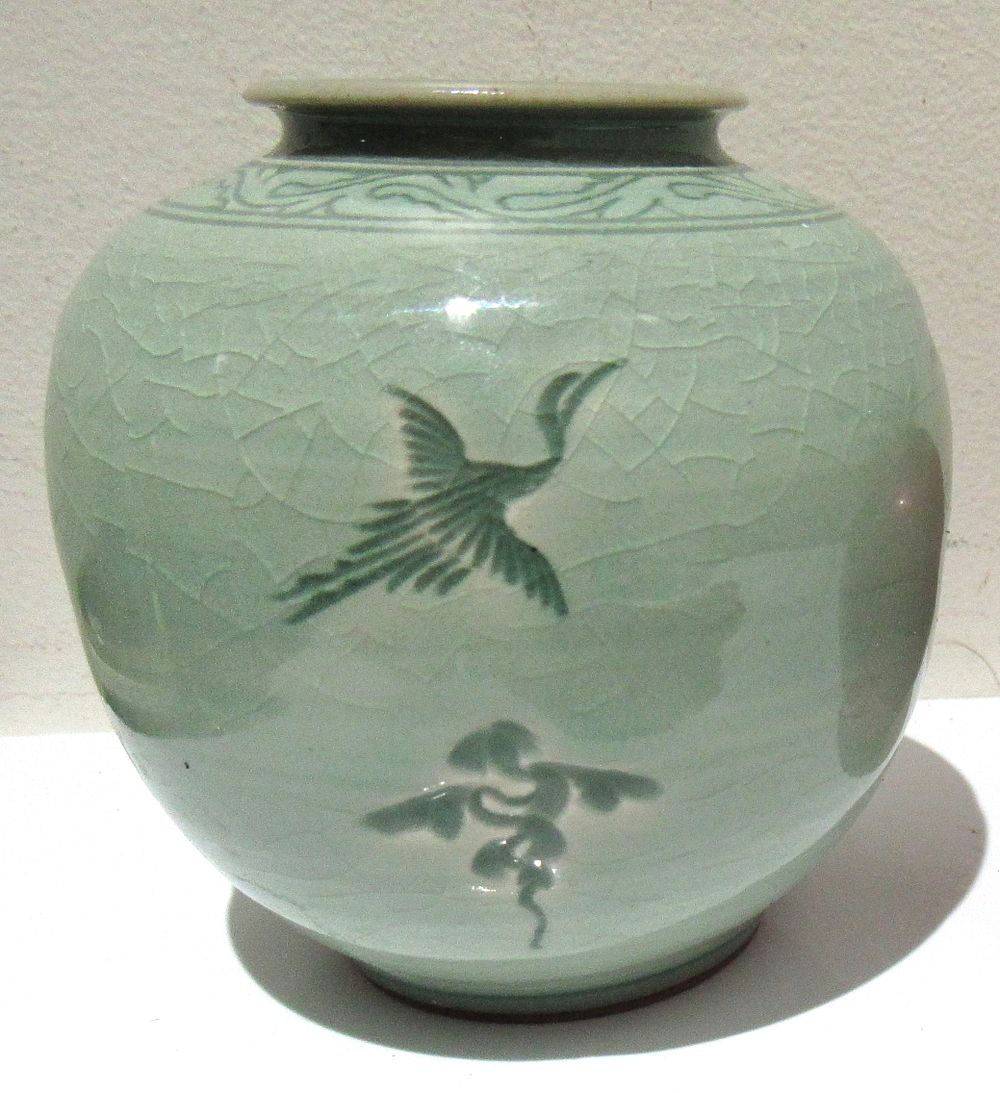 Lot 538: BUY-IT-NOW PRICE $20. ORIENTAL CELADON MELON VASE. USUAL CRAZING.