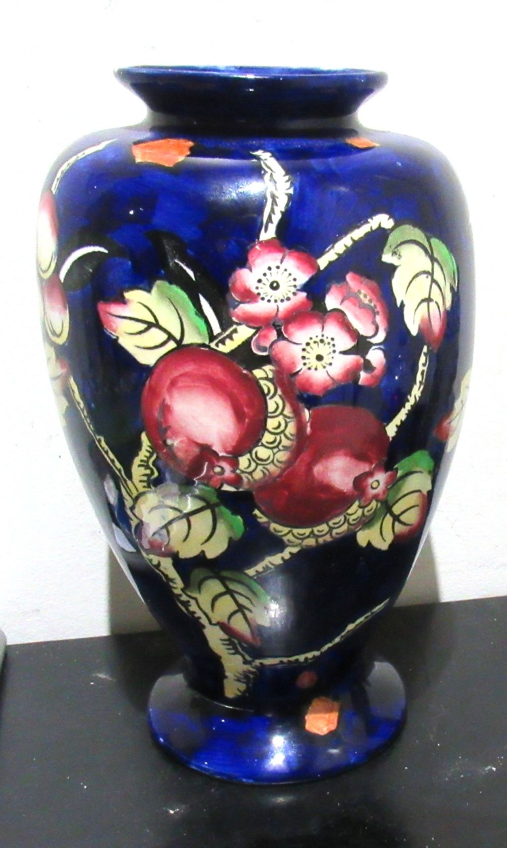 Lot 561: BUY-IT-NOW $20. MADE IN ENGLAND HAND DECORATED VASE.