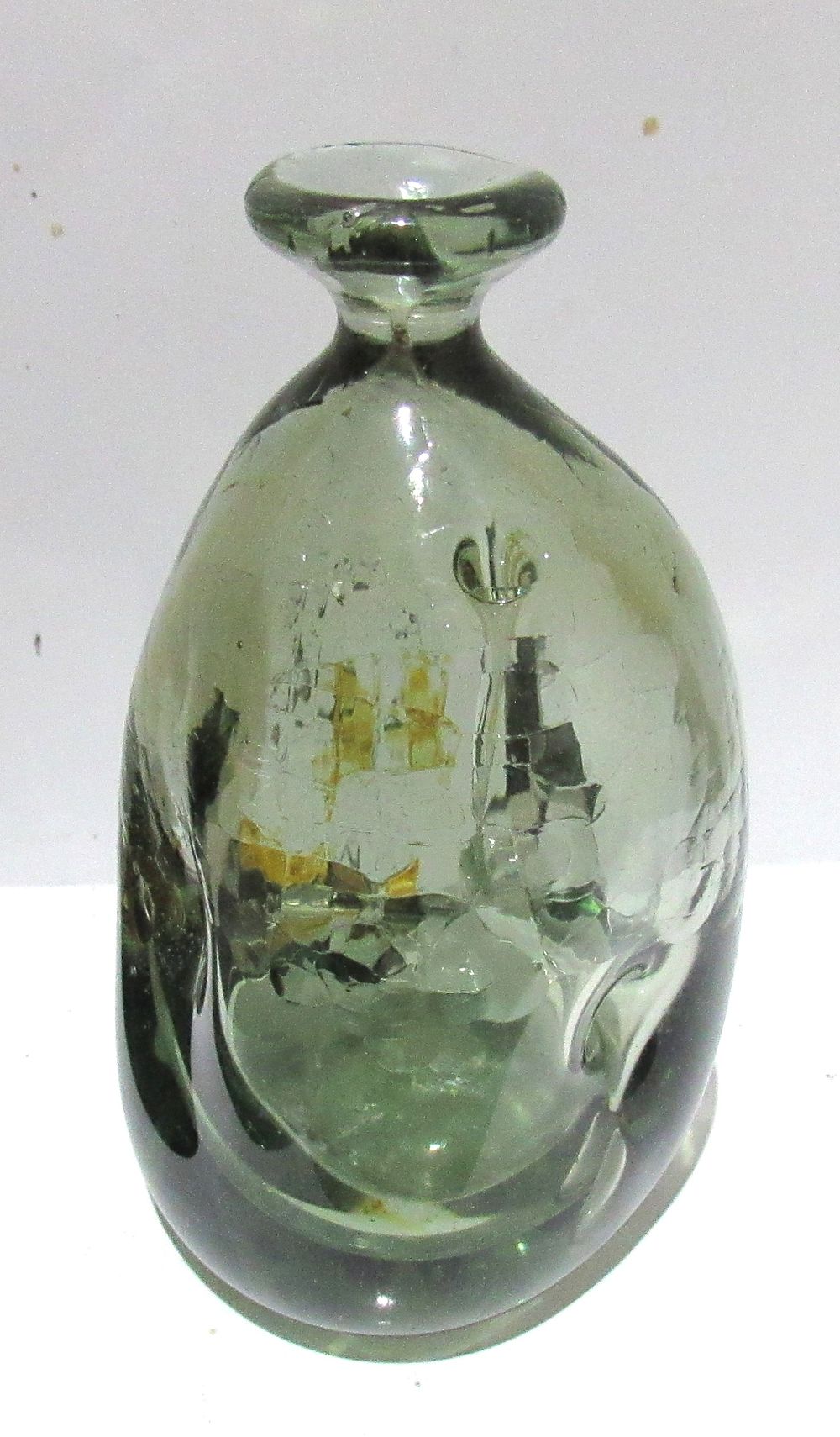 Lot 571: BUY-IT-NOW $450. RARE SIGNED "TWO RIVERS" STUDIO ART GLASS VASE BY NOTED CANADIAN METIS ARTIST MICHAEL ROBERT ROBINSON (1948-2010). EXC. CONDITION NO CHIPS, CRACKS, REPAIRS.