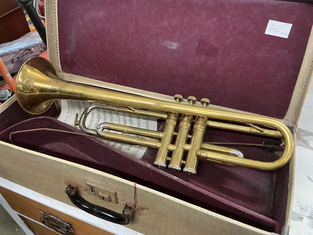 Lot 451: A Vintage Brass Trumpet in a Fitted Case