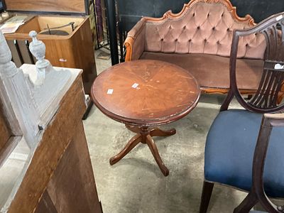 A Reproduction Regency Style Mahogany Circular Occasional Table