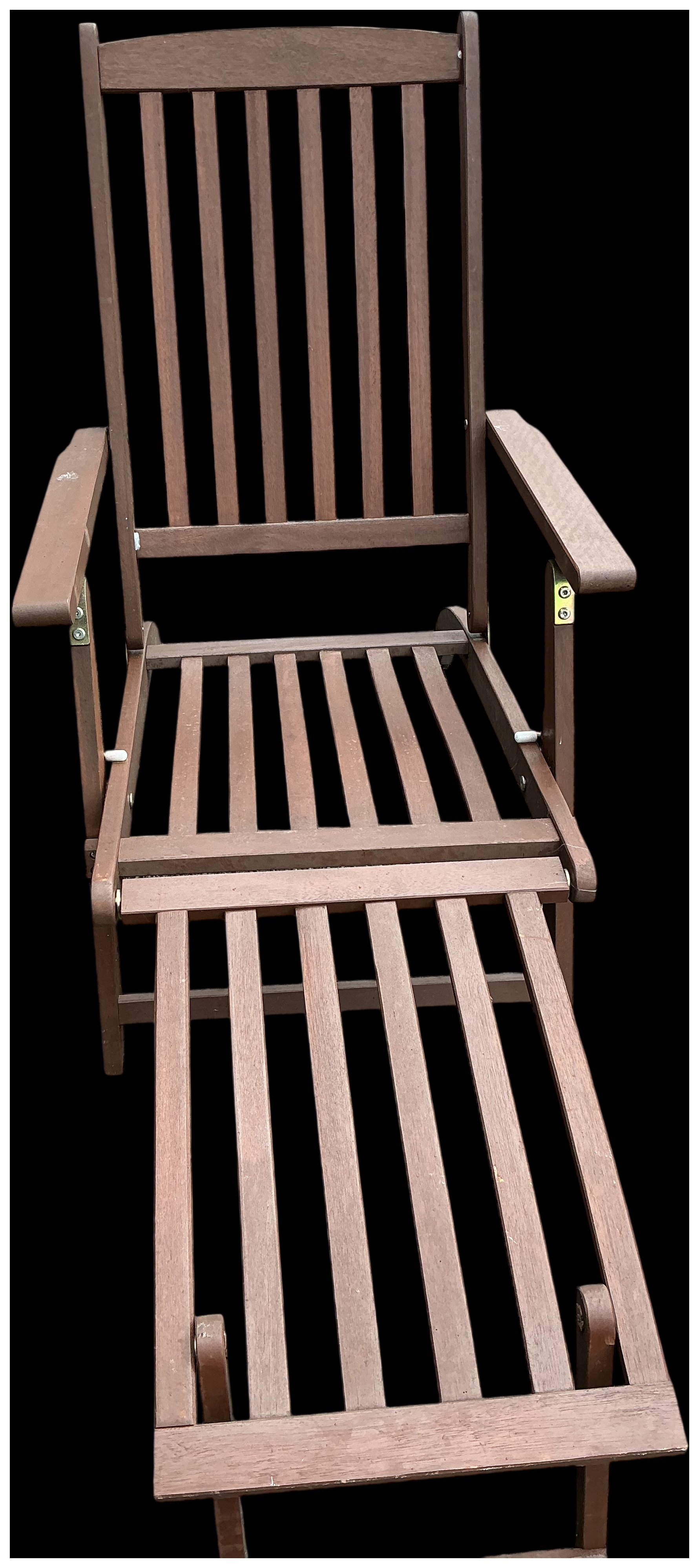 A Wooden Folding Steamer-Style Garden Chair