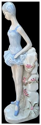 Spanish Porcelain Figurine of a Ballerina. A polychrome glazed porcelain figurine depicting a 